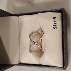 Sterling silver size 9 ring. Never worn